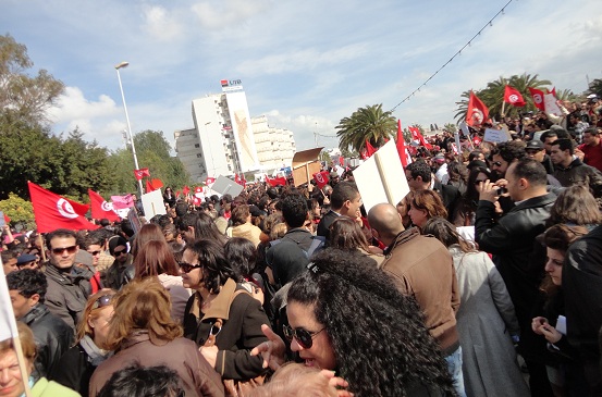 Tunisiennes revendiquant leurs droits, Bardo 8 mars 2012 - photo (Jasmin)