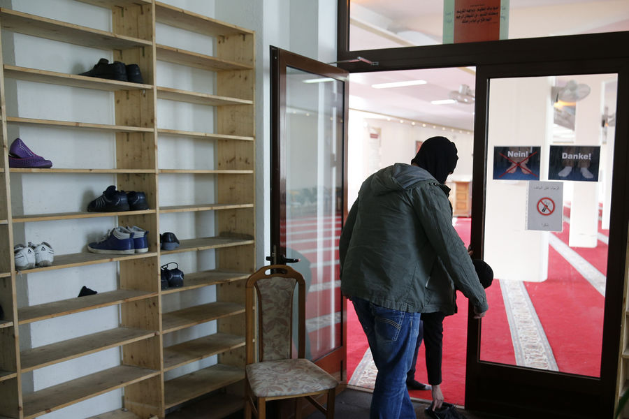 Perquisition dans une mosquée à Berlin (photo - Paris Match)
