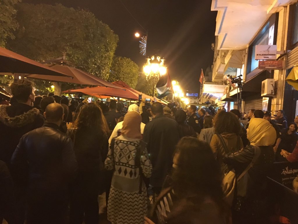 Les manifestants pour l'interdiction du film L'Insulte