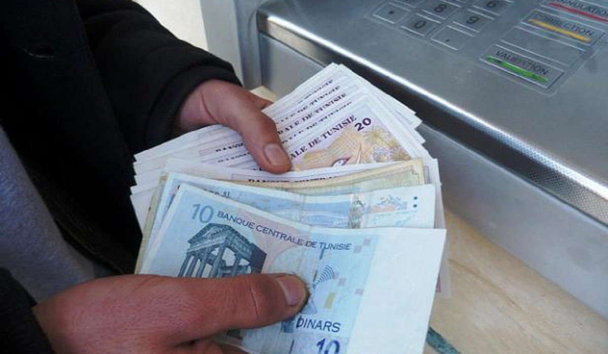 Ces Tunisiens Qui Ne Veulent Plus Mettre Leur Argent En Banque