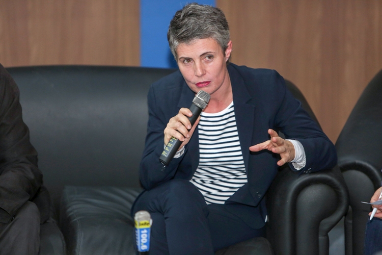 Mme Gabrielle Reiter
