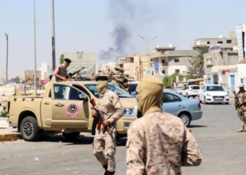 السفارة التونسية بطرابلس تدعو التونسيين إلى توخي أقصى درجات الحذر