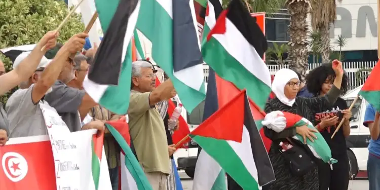 وقفة احتجاجية من أمام مقر السفارة الأمريكية بتونس
