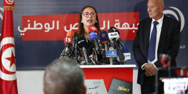 بسبب تصريح إعلامي.. تحجير السفر عن القيادية بجبهة الخلاص شيماء عيسى