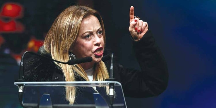 تسجيل دخول بقوة..ميلوني تكشف خطتها لمكافحة الهجرة غير الشرعية نحو إيطاليا!