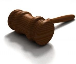 Une enquête ordonnée à l’encontre de 10 RCDistes