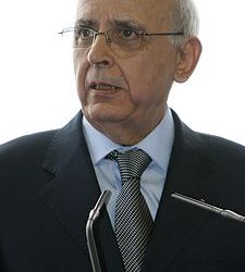 Mohammed Ghannouchi démissionne en direct