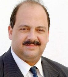 Pour garder leur PDG, les employés de l'Office Tunisien des Céréales manifestent