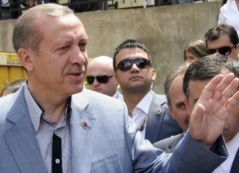Turquie: l'AKP enchaîne un troisième mandat, de quoi ravir les islamistes?