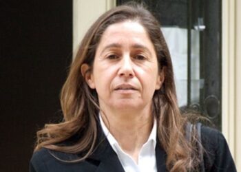 Maya Jribi empêchée de se rendre à Radès, violentée et accusée d’être derrière les événements !