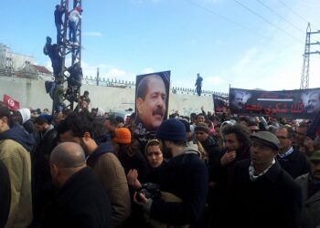 Chokri Belaid : des funérailles symboliques dans toutes les villes du pays