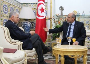 Hamadi Jebali en consultations avec Kamel Morjane, Maya Jribi, Ahmed Nejib Chebbi et Ali Ben Romdhane