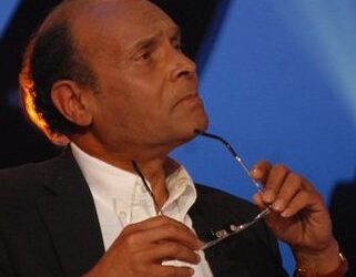 Cyniques manœuvres de Marzouki pour reprendre la main et tirer les marrons du meurtre