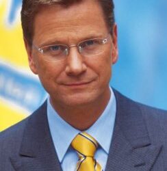 Laarayedh cherche des soutiens à l'étranger