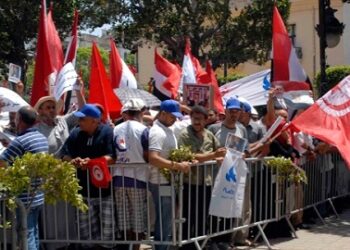 Manif de soutien d'Ennahdha à Morsi : la troisième sera peut-être la bonne !