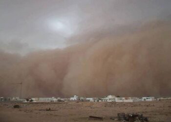 Spectaculaire tempête de sable au Sud de la Tunisie