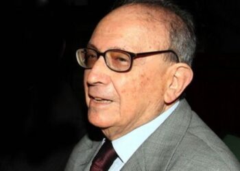 Ahmed Mestiri se déclare être l’homme de la situation et appelle à mettre fin à la révolution