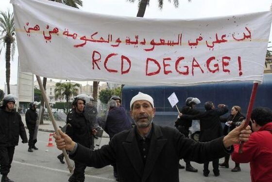 Le billet de Hatem Bourial - Que reste-t-il du 7 novembre ? Et que reste-t-il de la révolution ?