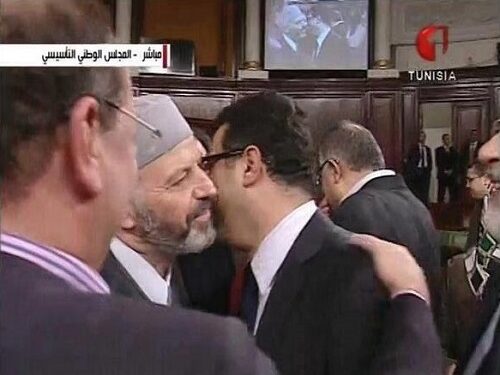 Séquence émotion - Mongi Rahoui et Habib Ellouze, les deux «ennemis jurés» se font la bise