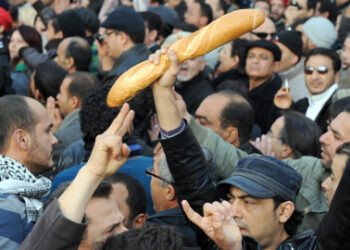 La Tunisie sous haute tension - Mehdi Jomaa déjà sous pression