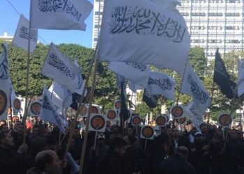 Marche de Hezb Ettahrir pour revendiquer le rejet total de la nouvelle Constitution