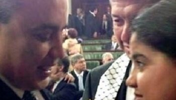 La fille de feu Mohamed Brahmi met la pression sur Mehdi Jomaa