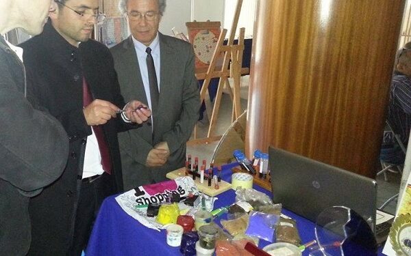 Un Tunisien primé pour sa peinture biologique à base de déchets d’olives et de graisse de dromadaire