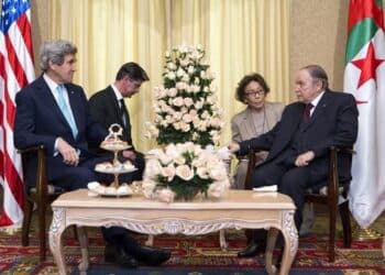 Aqmi - Bouteflika demande à Kerry de partager ses renseignements en temps réel