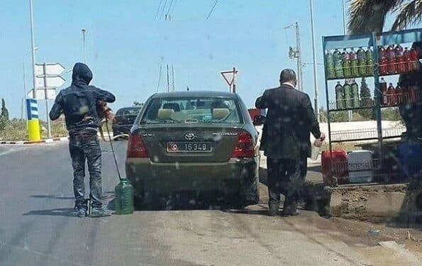 Quand l’Armée roule à l’essence de contrebande !