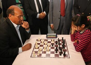 Marzouki recommande aux Tunisiens les "échecs" pour surmonter les obstacles