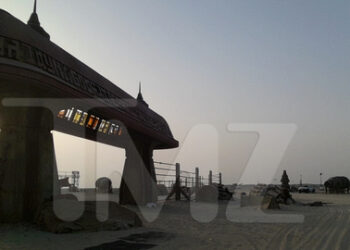 Star Wars VII : Les premi&egrave;res photos vol&eacute;es de Tatooine &agrave; Abu Dhabi !