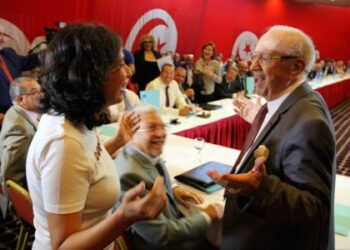 Réconciliation entre l'écrivaine Olfa Youssef et Béji Caid Essebsi