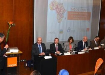 Orange s’engage en faveur de l’apprentissage numérique : Un MOOC pour les étudiants et le programme «Education numérique» pour les élèves