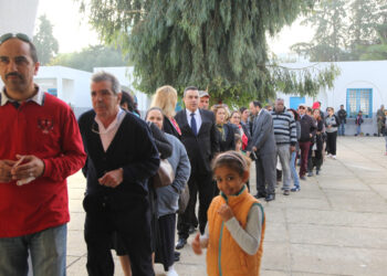 Mehdi Joma&acirc;, B&eacute;ji Ca&iuml;d Essebsi, Hamma Hammami et Kamel Morjane : Les personnalit&eacute;s politiques votent pour la pr&eacute;sidentielle [reportage photo]