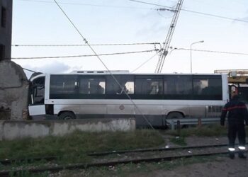 Teboulba : 6 morts et 32 bless&eacute;s apr&egrave;s la collision entre une locomotive et un bus