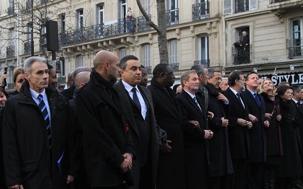 Mehdi Jomaa au premier rang de la marche r&eacute;publicaine &agrave; Paris