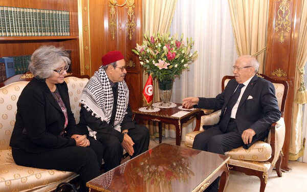 Béji Caïd Essebsi reçoit Besma Khalfaoui et promet de "faire la lumière" sur l'assassinat de Chokri Belaïd