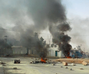 Affrontements à Dhiba entre manifestants et forces de l'ordre : Un mort et deux blessés