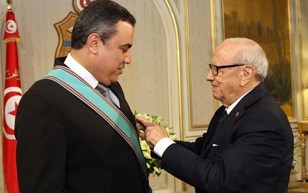 Tunis : Mehdi Jomaa et ses ministres décorés par le président Beji Caid Essebsi