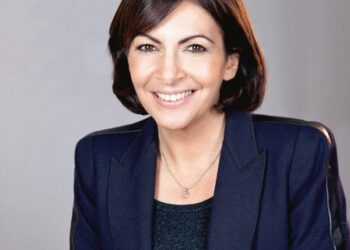 La maire de Paris Anne Hidalgo &agrave; Tunis pour exprimer la solidarit&eacute; des Parisiens avec les Tunisois