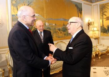 Tunis : Le représentant du FMI reçu par Beji Caid Essebsi et Chedly Ayari