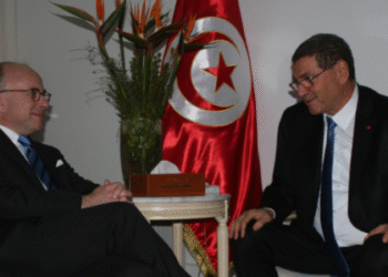 Le ministre de l’Intérieur français Bernard Cazeneuve à Tunis