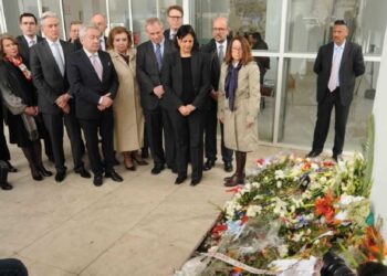 Les ambassadeurs de l'UE en Tunisie rendent hommage aux victimes de l'attaque du Bardo