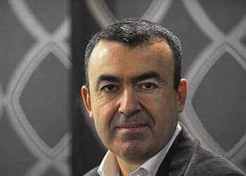 L’écrivain espagnol Lorenzo Silva à la Foire internationale du livre de Tunis