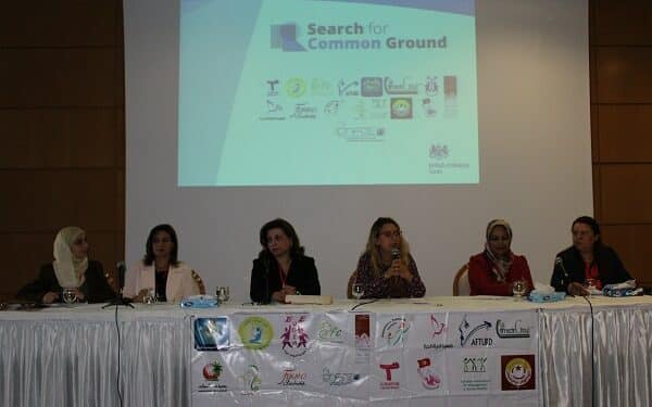 Parit&eacute; entre femmes et hommes dans la fonction publique : 16 associations f&eacute;minines se mobilisent