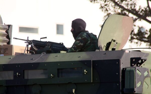 Vente d’armes : Les Emirats Arabes Unis financent, la France vend et la Tunisie achète