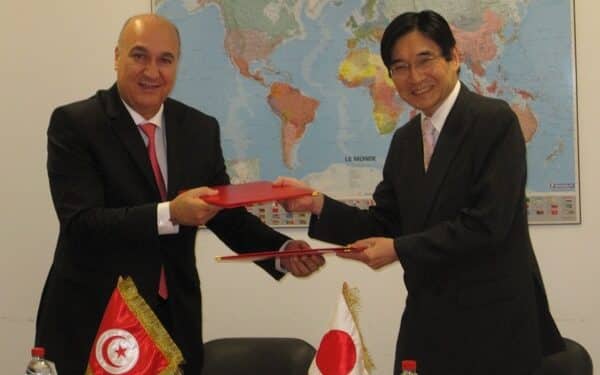 Le Japon fait un don de 590.000 dinars à la télévision tunisienne