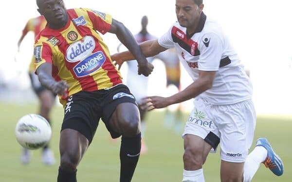Ligue 1 (25&egrave;me J.) : Cinq arbitres pour le clasico ESS-EST