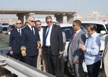 Habib Essid : Tunis aura une paire de lacs