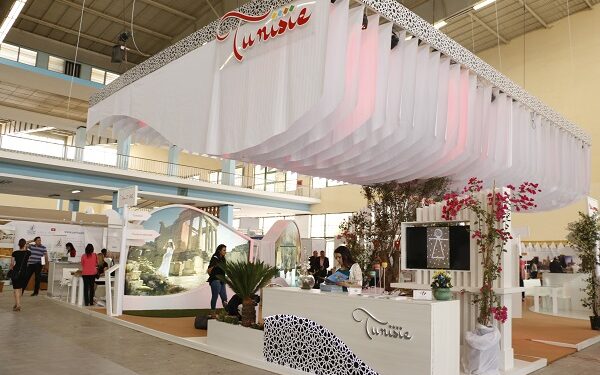 Participation massive des Tunisiens à la 16ème édition du Salon international du tourisme algérien